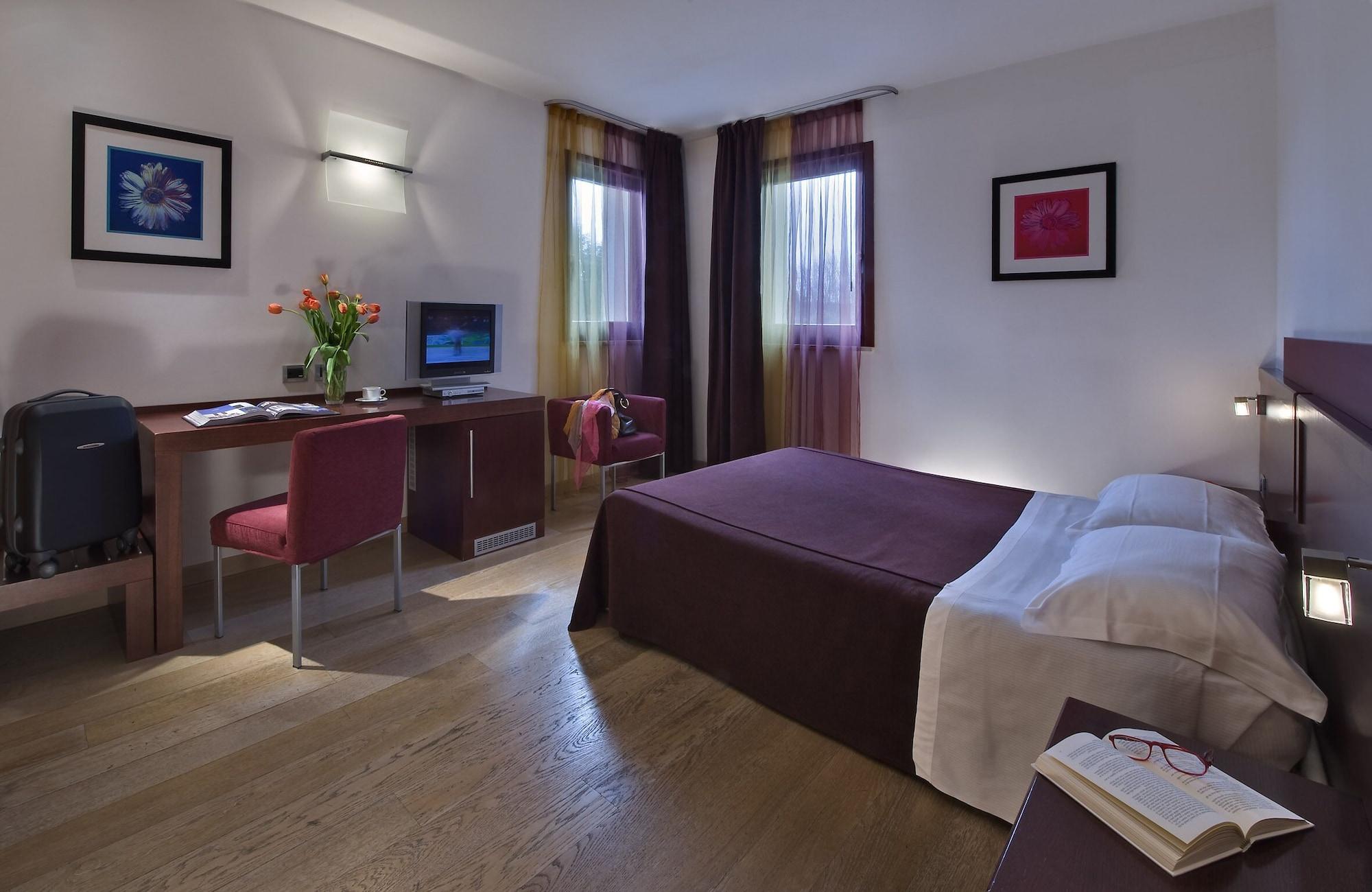 Annia Park Venice Airport 4* Tessera